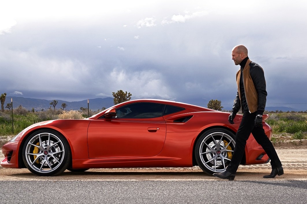 好莱坞影星杰森·斯坦森代言 美国超跑赛麟预热首款国产车型上市