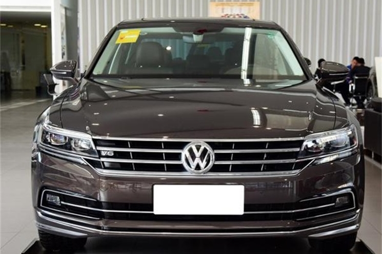 定位尴尬，大众底下带字母的辉昂，到底值不值得买？