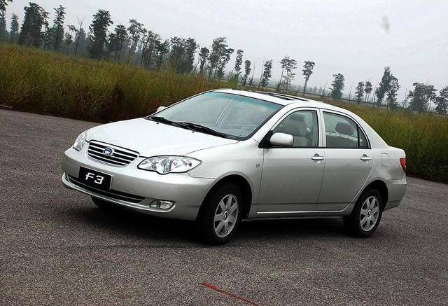 消费者买车越来越贪心？别抱怨！汽车厂家惯出的毛病只能自己收场