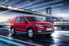 上汽荣威上半年销量突破21万辆 6月销量逆势大涨40%