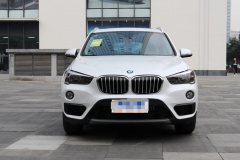 BMW终于放出杀手锏，28.38万下探至22万，2.0T+6AT，输出350扭矩