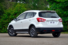 精品省油王，油耗5.3L，满油跑900公里，却不足10万