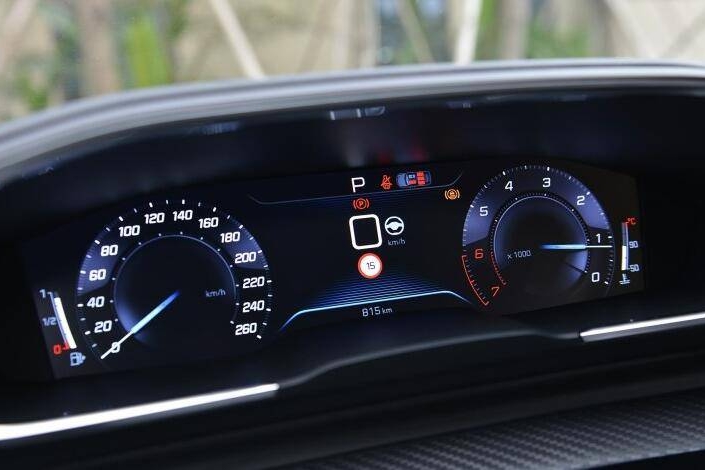 与大众CC争夺“最美轿跑”的标致508L销量惨淡 还能买吗？