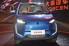 这设计真讨喜，穿梭闹市区的小精灵大乘E20