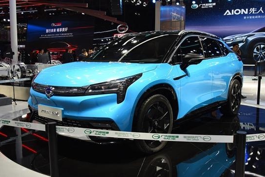 路咖与车：3.9 秒破百/续航650km的SUV 没必要选特斯拉