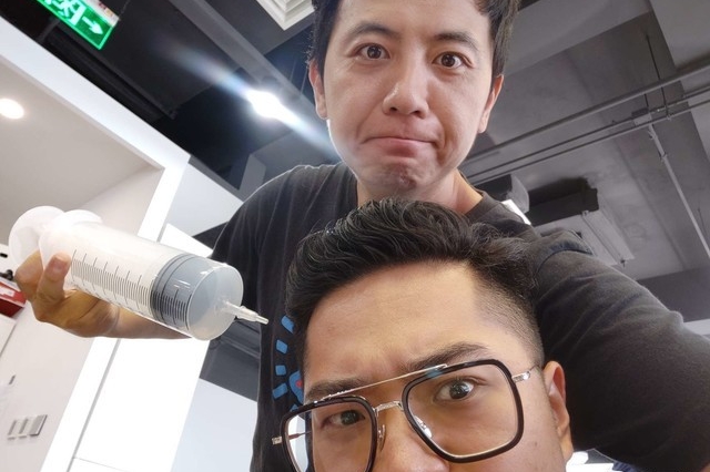 大中午的热炸了，打一针提提神[$微笑$]
