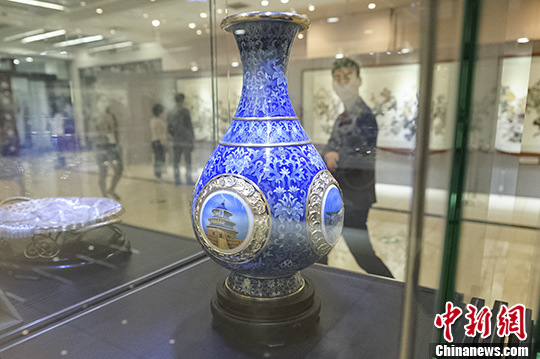 ͼΪ�ι��߹��͡��ĺ���ƽ����̩����ƿ�� ��������� ��Ȼ ��