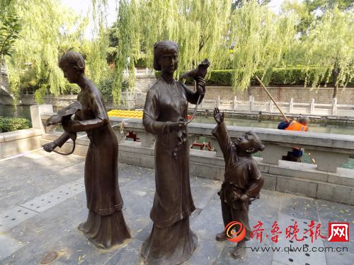 碧筒饮美女 齐鲁晚报 记者 周青先 摄