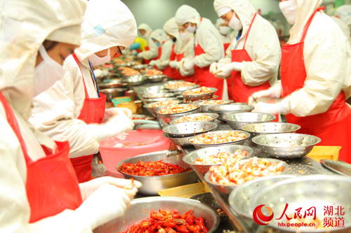 “楚江红”小龙虾虾仁系列产品加工车间