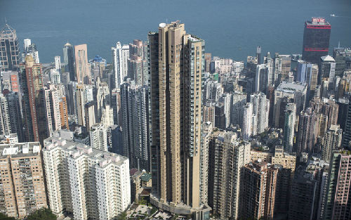 港媒:香港豪宅量少增值快 内地买家购买热度不