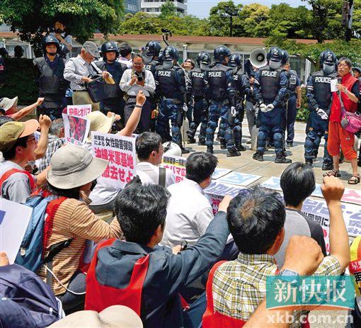奥巴马访问广岛未鞠躬没道歉