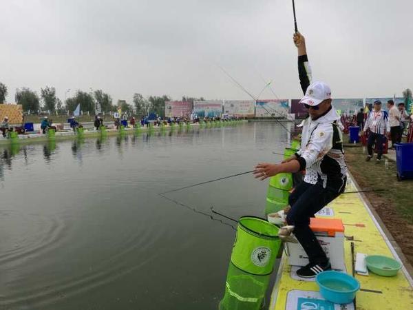钓鱼大师巡回赛东平开赛 120名高手角逐万元大奖