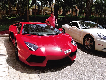 迪拜街头随处可见豪华超跑