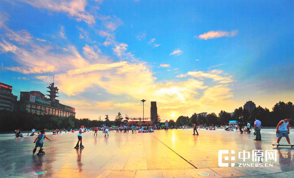 晚霞映绿城 |崔书平