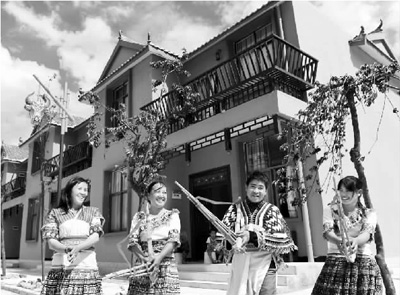 马龙县多措并举推进精准扶贫