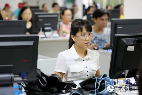 海南高考阅卷现场