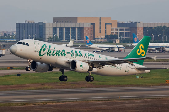 资料图:春秋航空。(图片与本文无关)