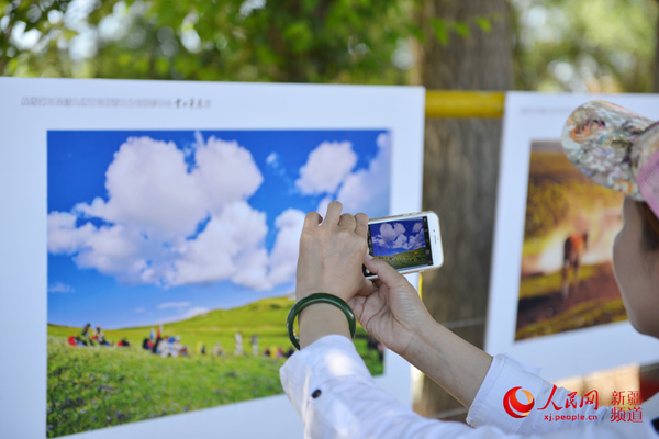摄影作品展览。徐蒙 摄