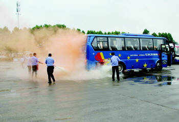 聊城多家运输企业举行消防演练 提高应急处置