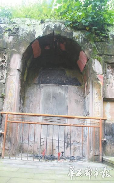 【安岳云居山陈抟墓】