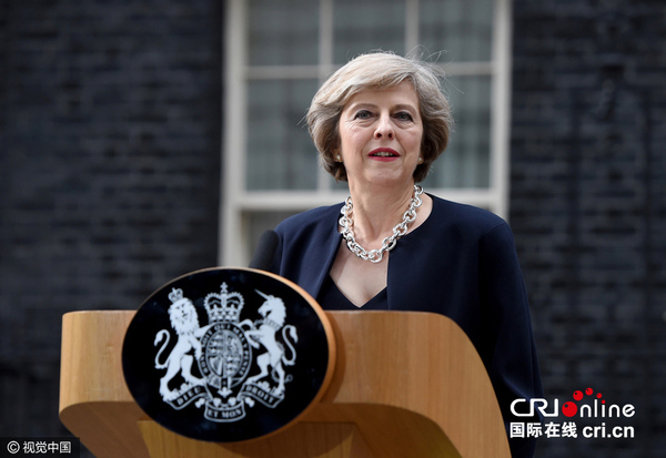英国女王任命特雷莎 梅为英国首相(组图)