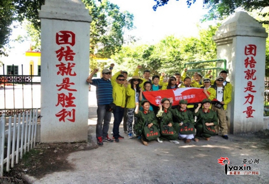 美丽乡开云体育 开云官网村故事吐格勒勤布拉克村：草原飞出的金凤凰