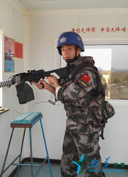 赴南苏丹维和步兵营下士霍亚会在南苏丹维和步兵营哨楼内执行警戒任务。（受伤前资料图）