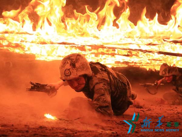 团结铸忠诚 南疆军区某机步团民族六连投身改