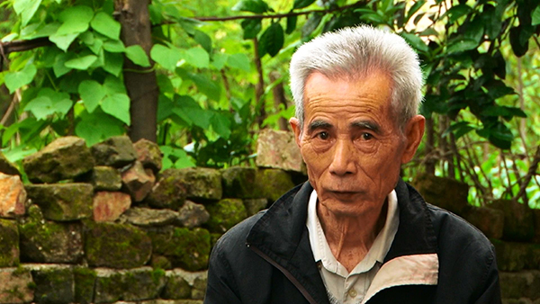 74岁教师汪康夫申诉40年 “被强奸”女生出面翻供(图)_凤凰资讯
