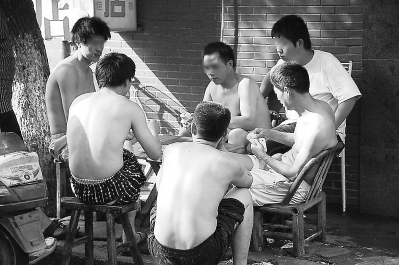 破窗与GDP_江苏gdp破10万亿图片(2)