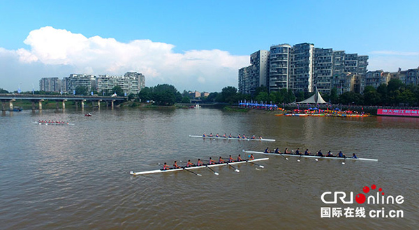 中国成都新津国际名校赛艇挑战赛（摄影 康林）