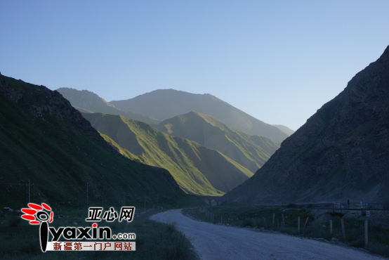 归途斜阳。返程已是黄昏，最后到达住宿点已是夜半。