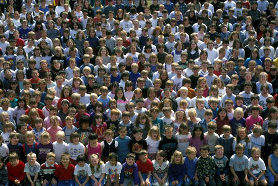 面前有这么一大群熊孩子是一种怎样的体验?