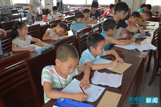 七彩假期志愿者:初次与你相遇愿爱传递