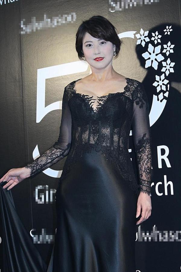 　　周海媚担任韩国保养品牌大使