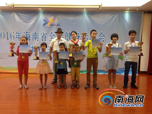 6位小选手获得最后冠军。南海网记者 杨柳青 摄