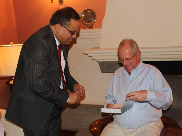 秘鲁总统:我们很想加强与中国的关系_凤凰资讯