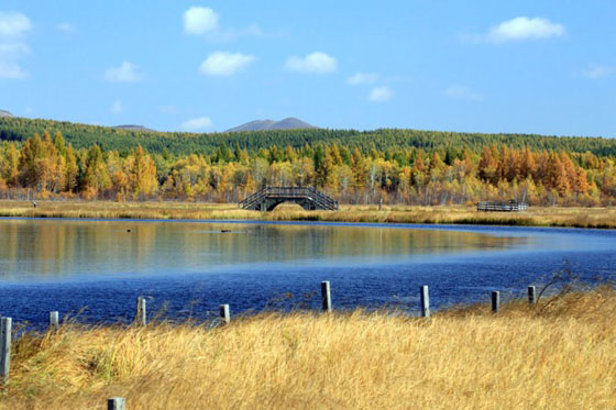 金秋时节来承德坝上 我们去大草原的湖边_凤凰资讯