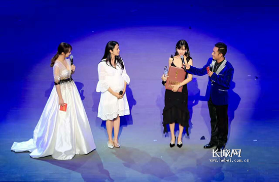 第33届大众电影百花奖提名者表彰仪式在唐山