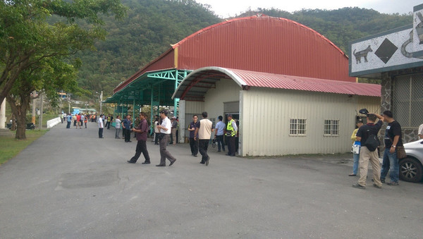 蔡英文勘灾维安大阵仗 灾民吓问:要打战了吗?