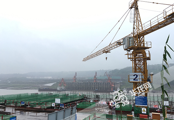 建设中的重庆涪陵龙头港一期工程。 资料图