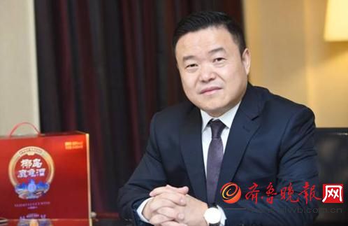 (董事长冯彪先生儒商风范)