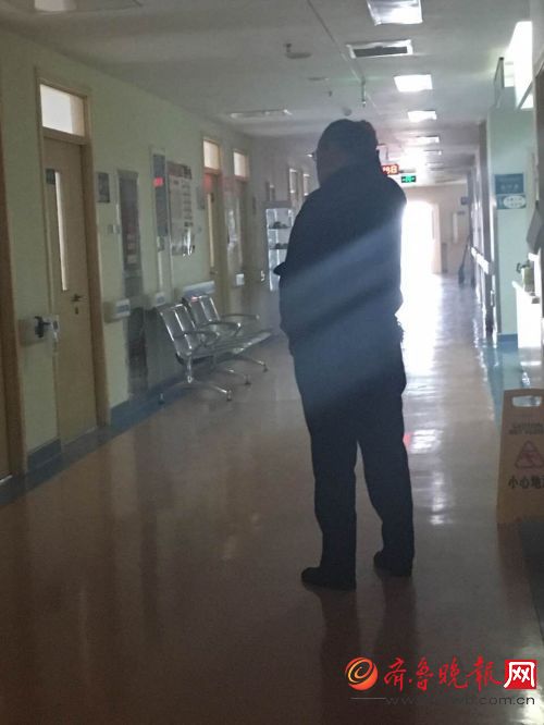 图为小张的父母