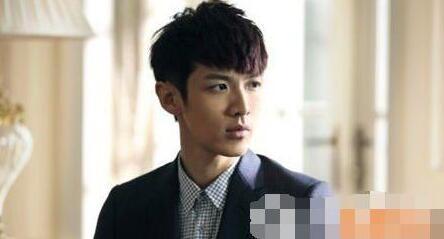 黄金剩女并不幸福,舒淇婚后自拍脸色憔悴两眼