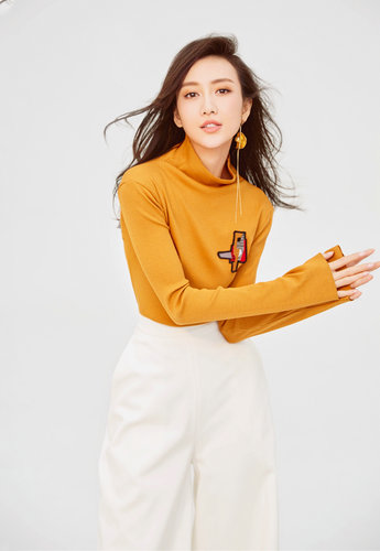 女星王鸥曝光写真大片 双面演绎时尚俏女人