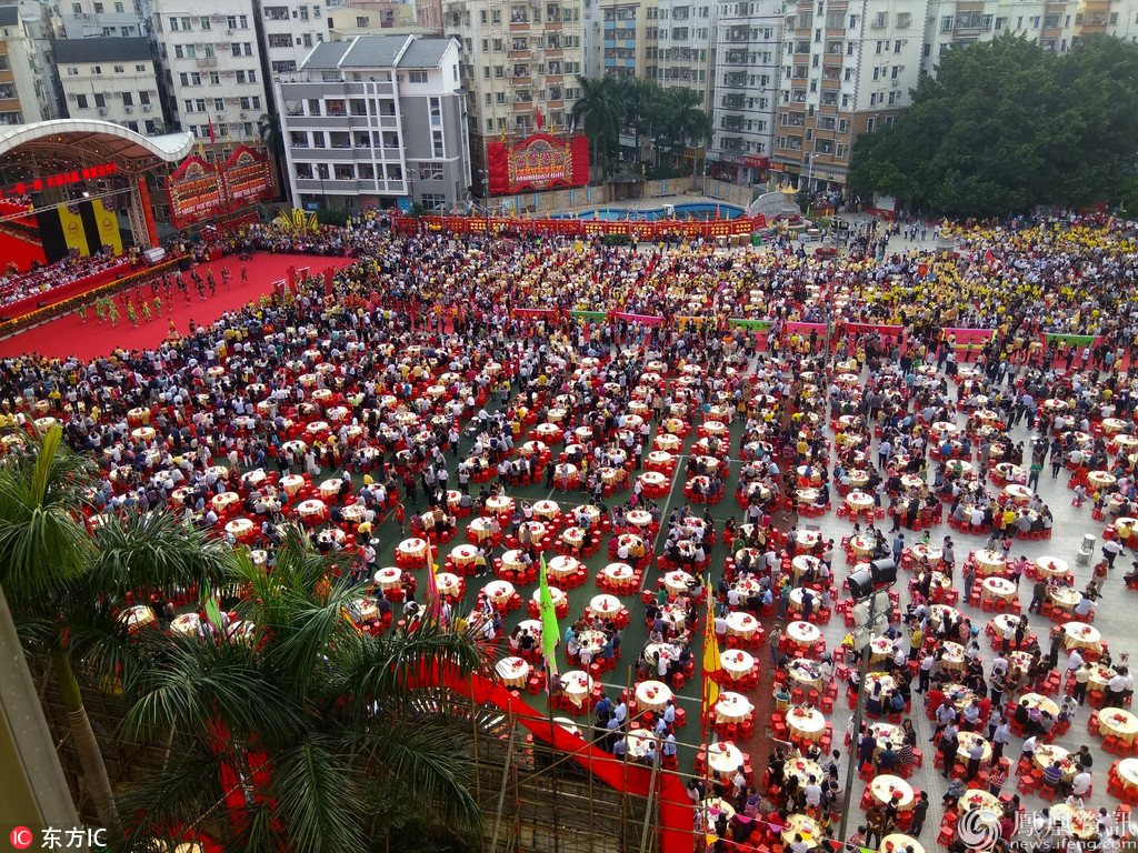 深圳一社区设3200桌宴3.2万人祭祖_资讯频道_凤凰网