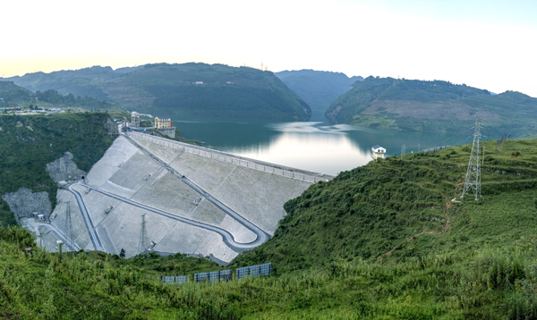 　　图为黔中水利枢纽工程平寨水库。