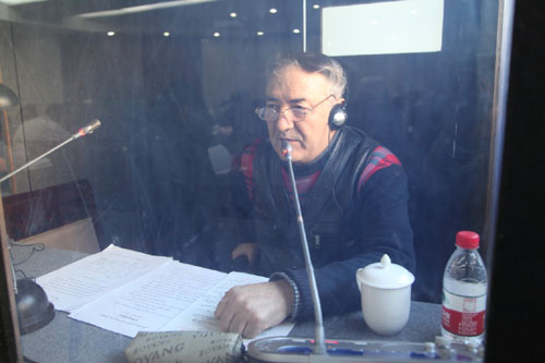 资深翻译为学员同声传译老师讲课的内容