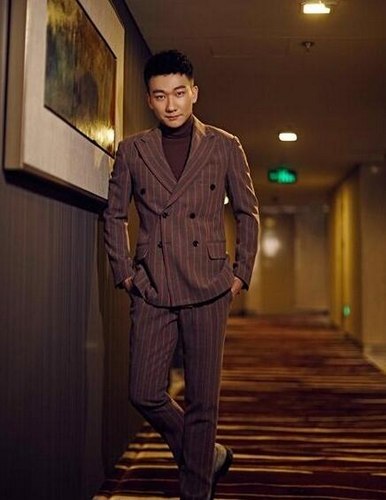 吴昊宸获年度电视剧新人 将出演《琅琊榜2》