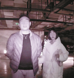 　　▲持玩具枪的当事男子